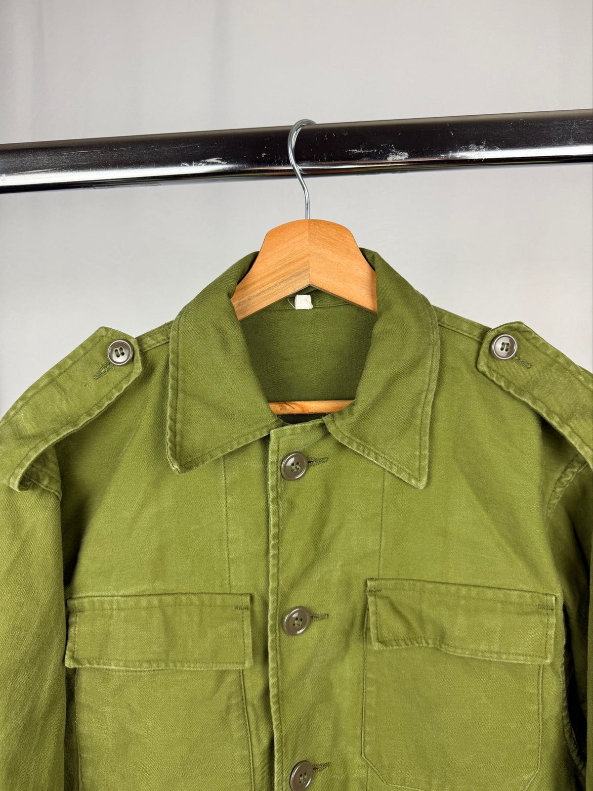 Vintage green workwear military field shirt jacket