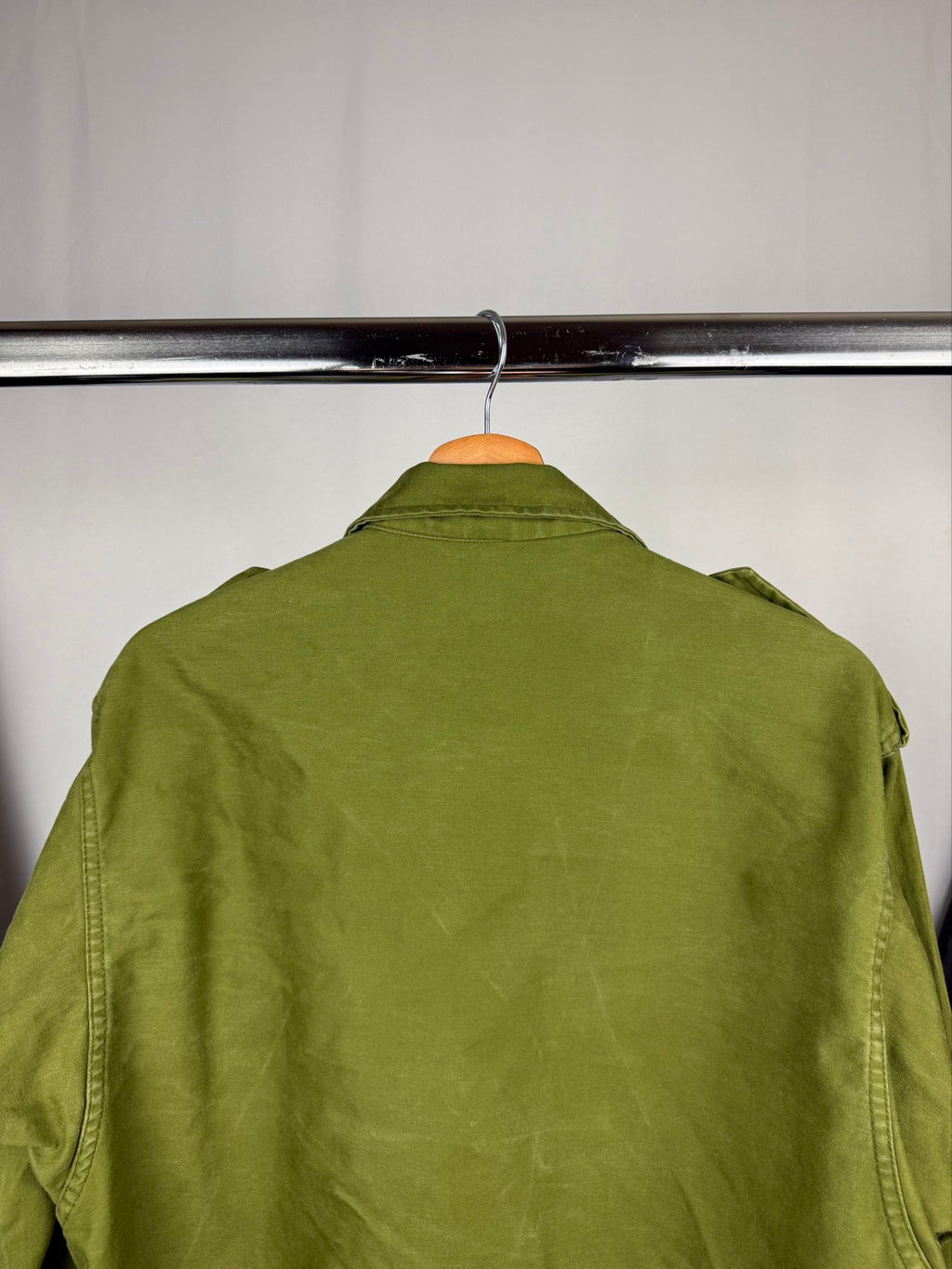 Vintage green workwear military field shirt jacket