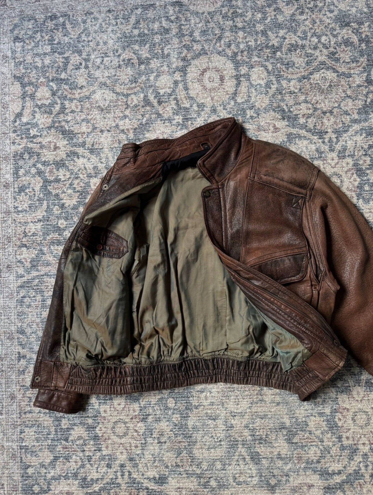 Heavy top grain 90s retro bomber leather jacket patina