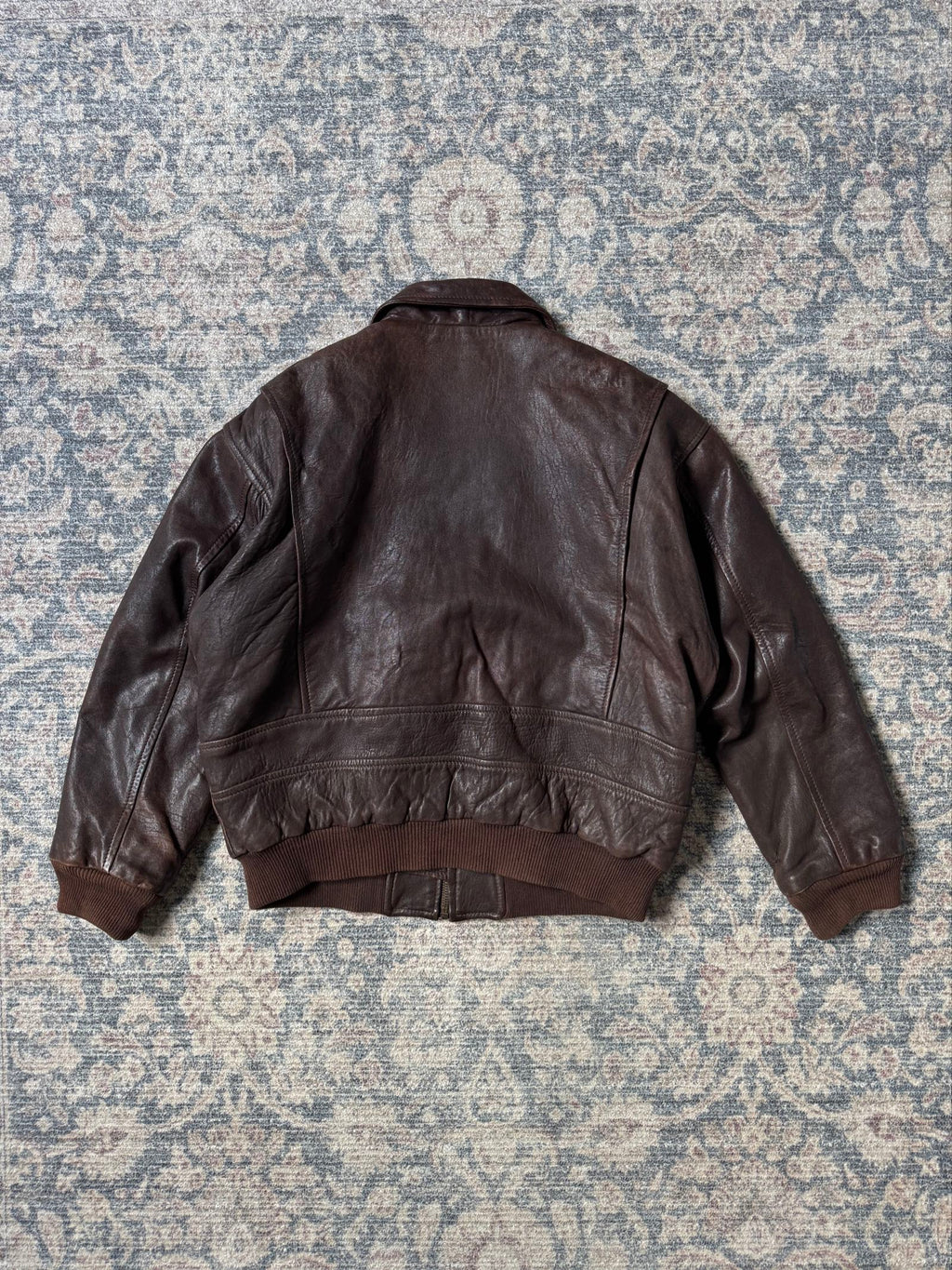 Heavy full grain brown 90s leather jacket aviator bomber