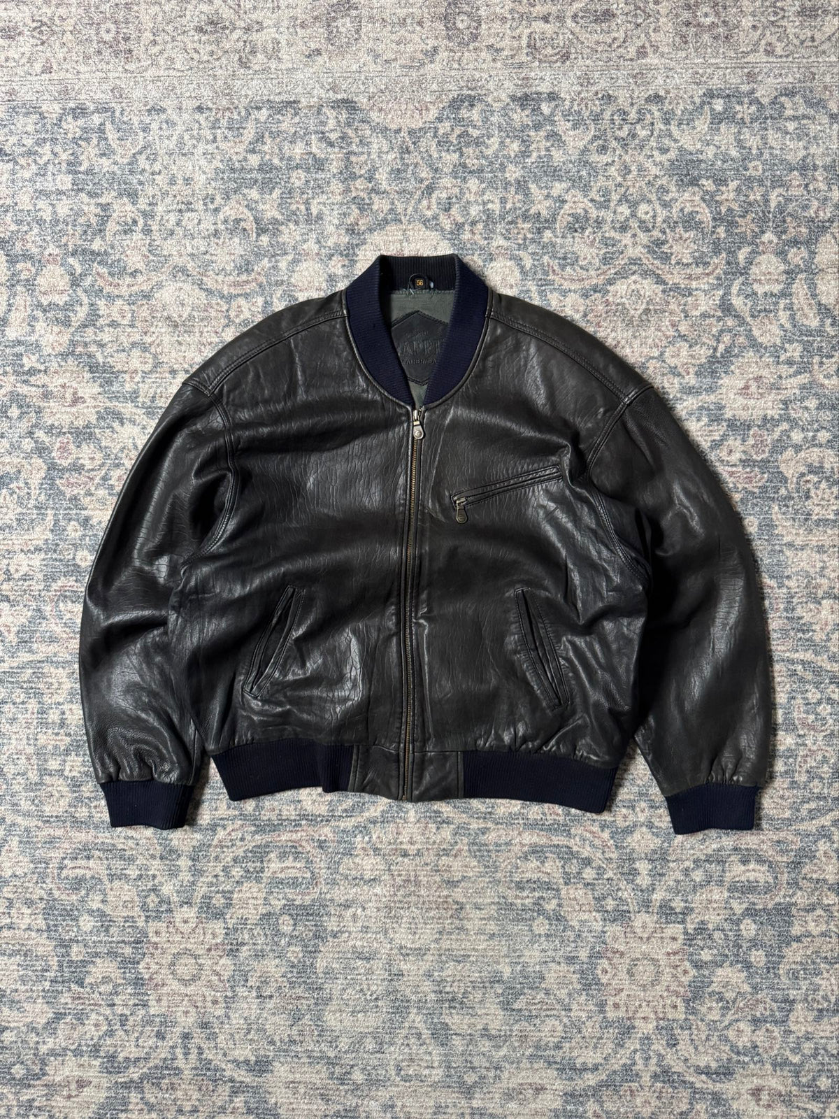 Basic black bomber 90s leather jacket