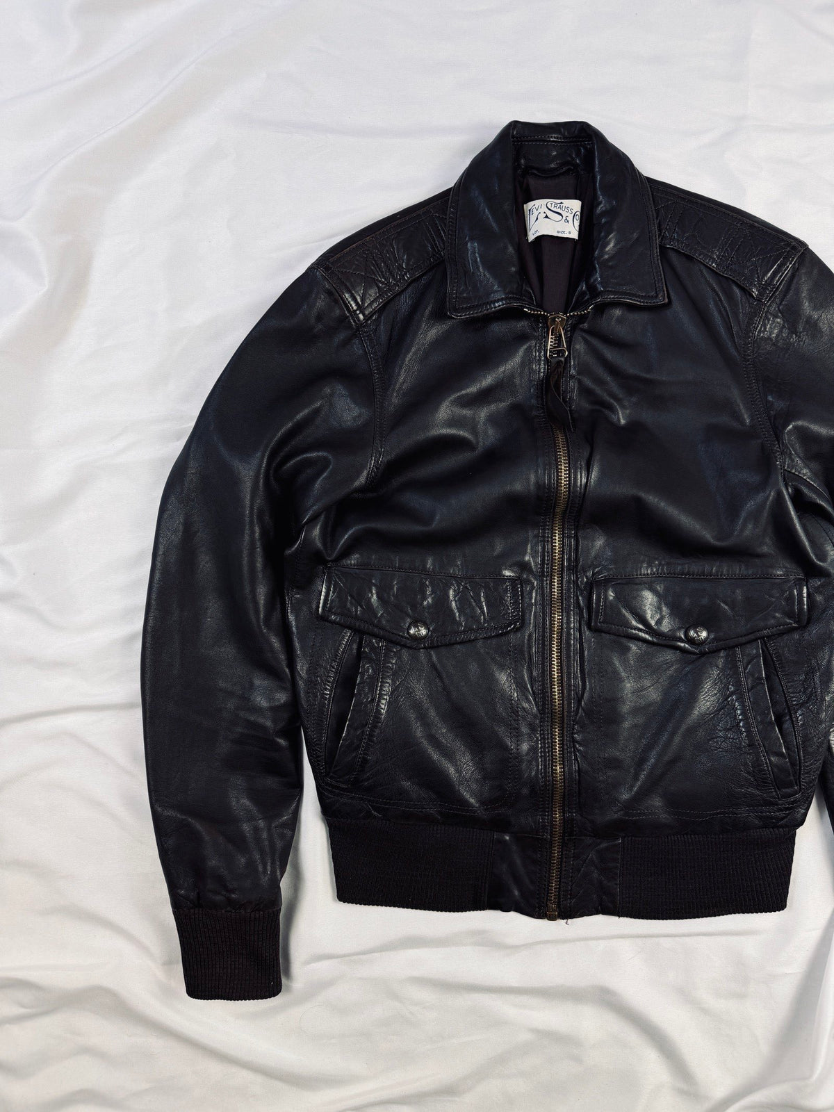 Vintage levi's A-2 bomber leather brown jacket