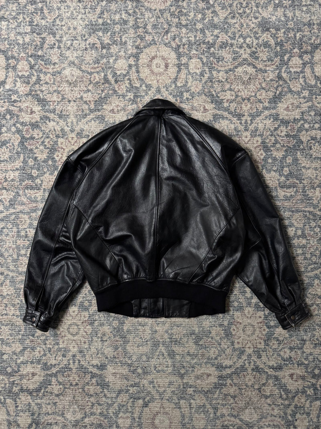 90s black heavy bomber leather jacket