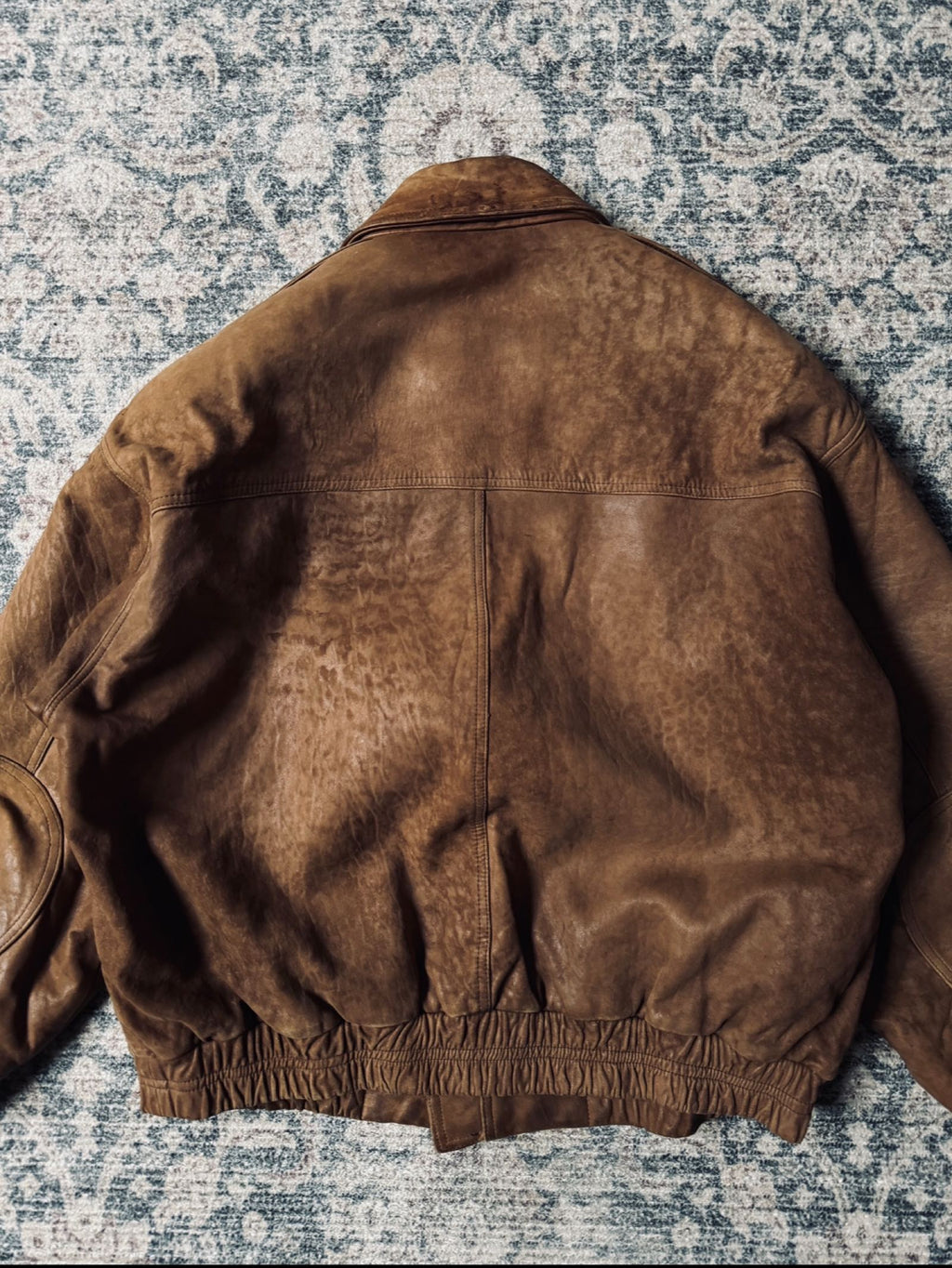 Vintage brown retro bomber leather jacker