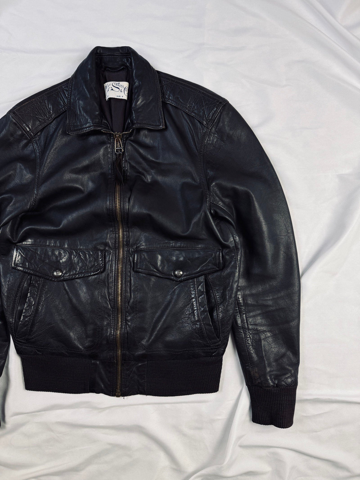 Vintage levi's A-2 bomber leather brown jacket