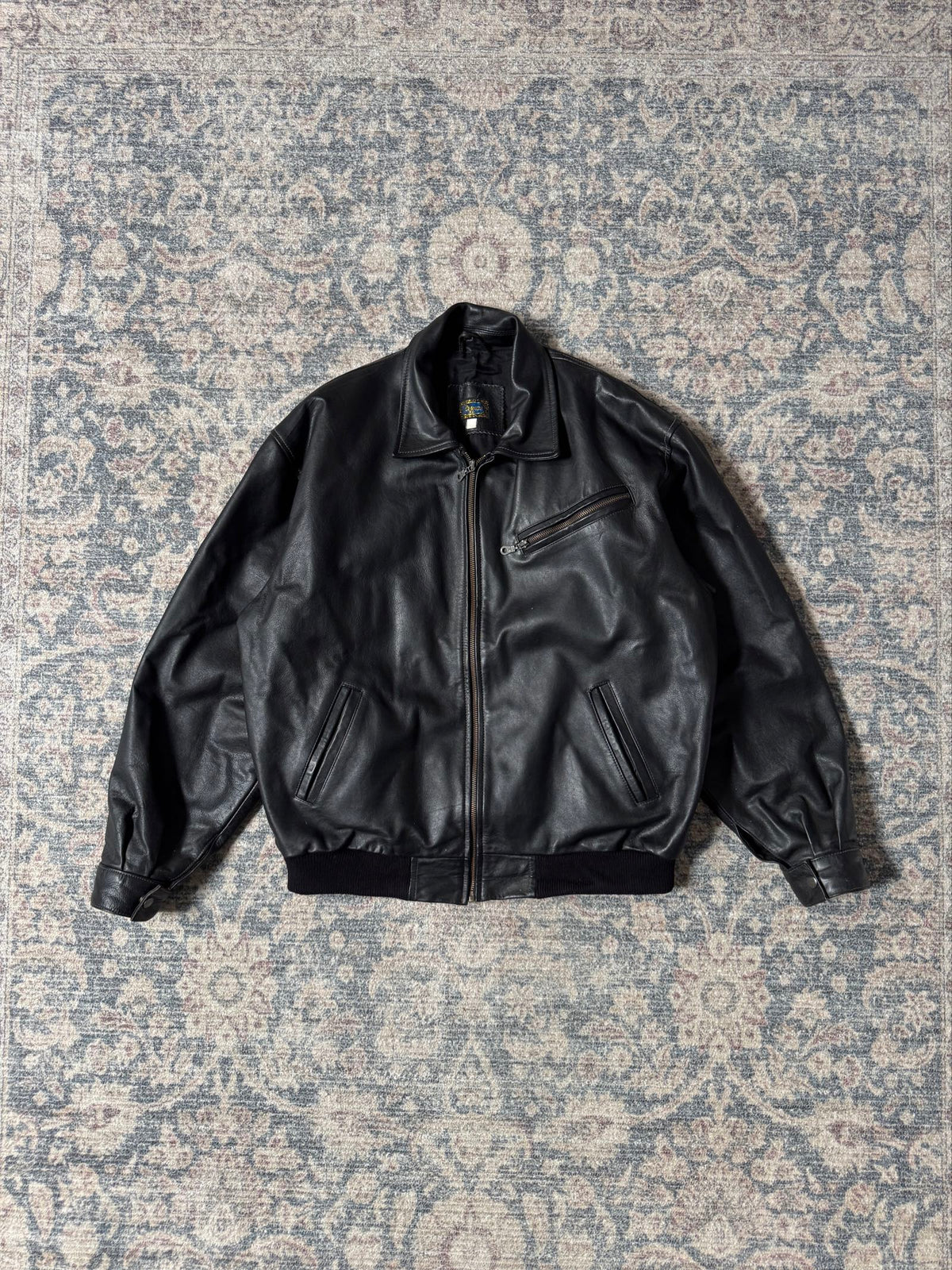 Vintage black bomber heavy leather jacket 90s
