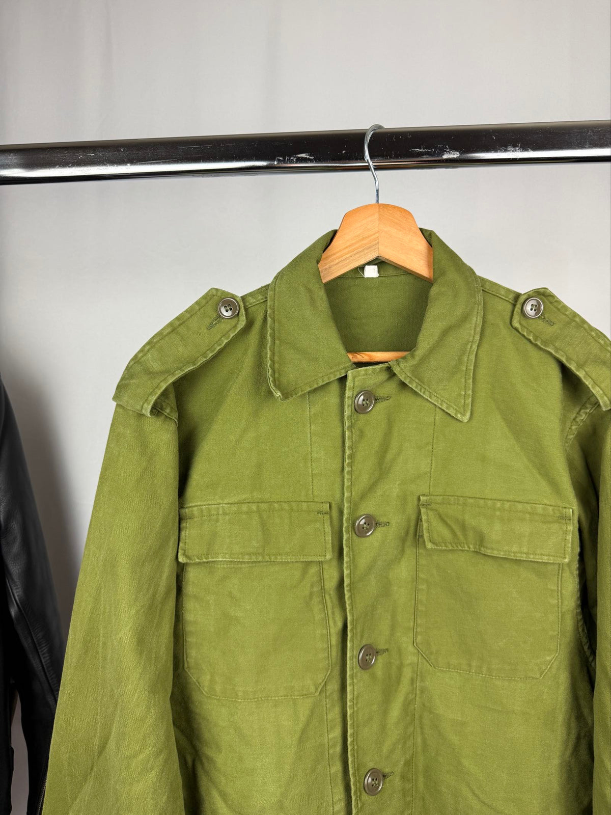 Vintage green workwear military field shirt jacket