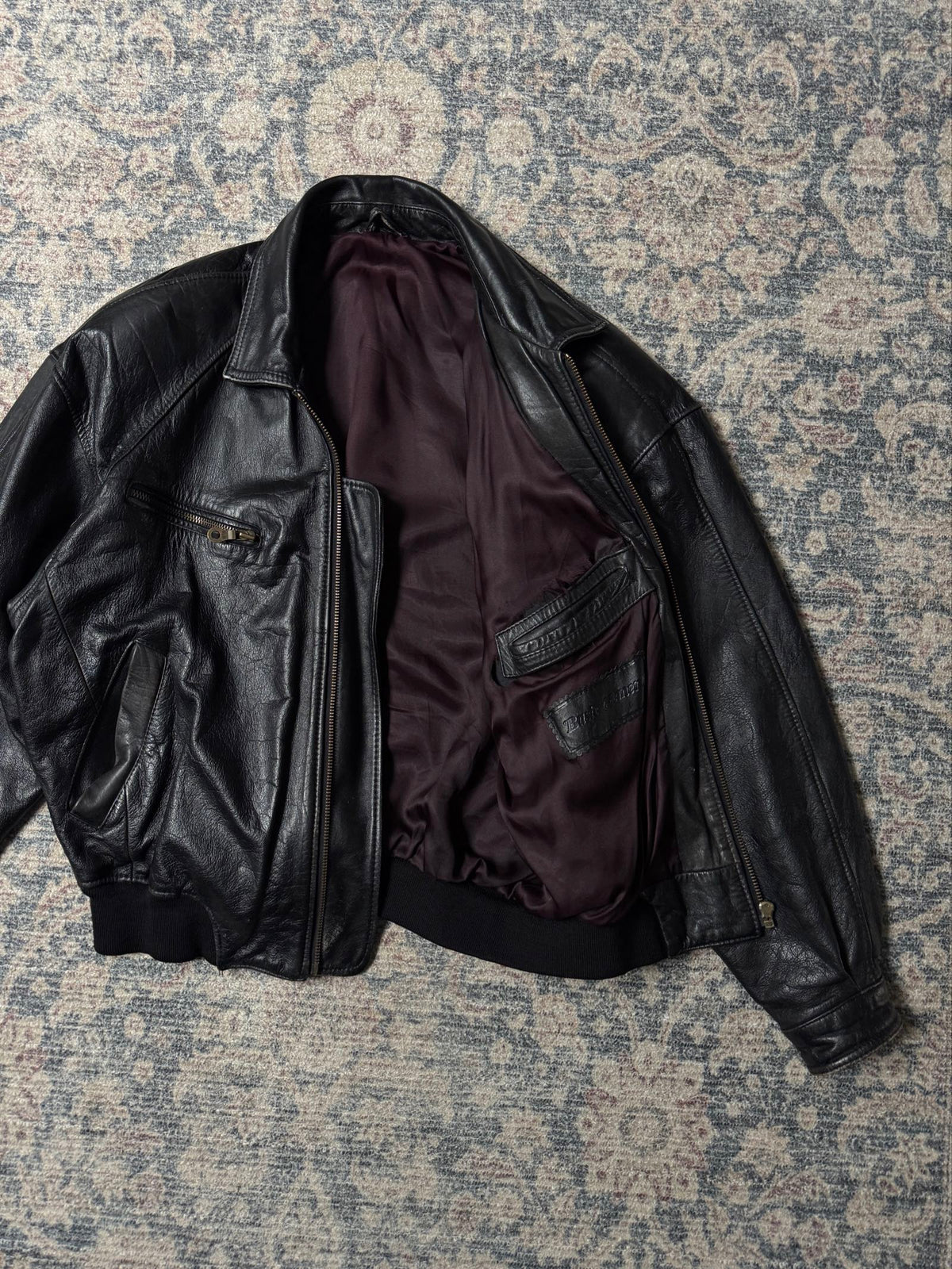 90s black heavy bomber leather jacket