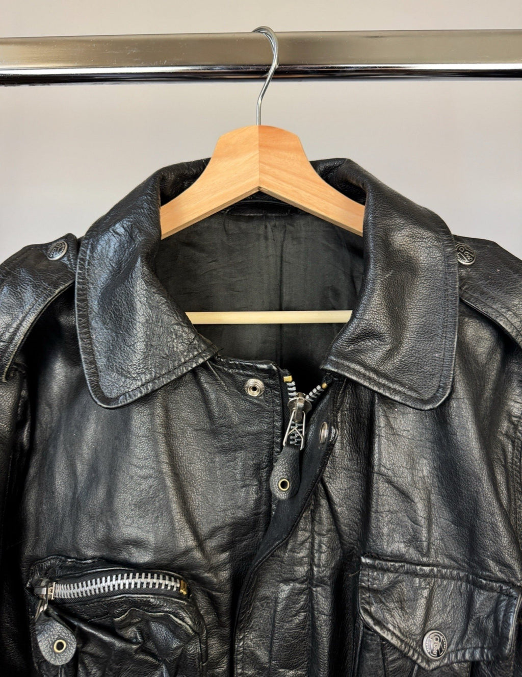 90s multipocket leather jacket